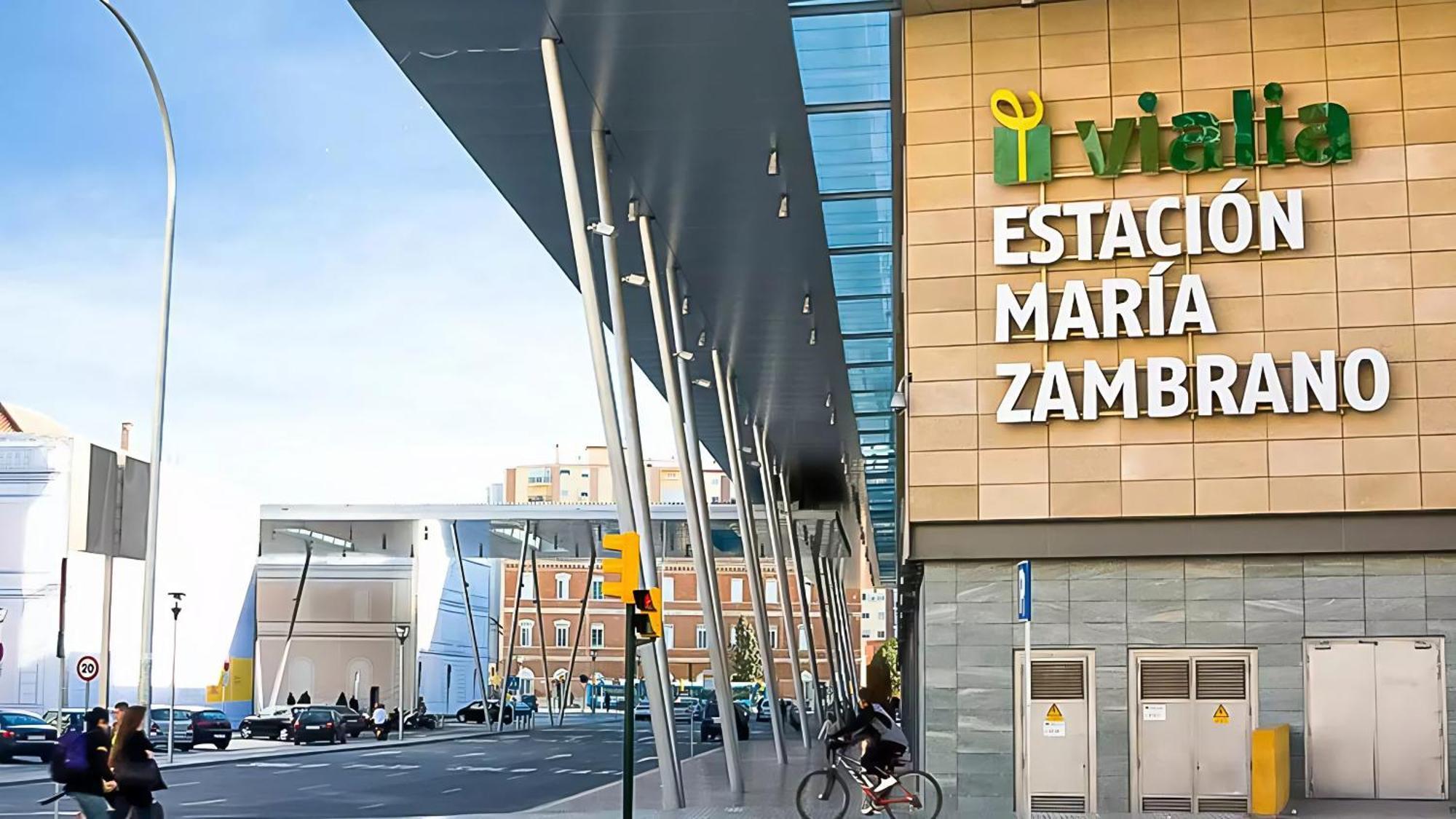 מאלגה Estudio Maria Zambrano A Pasos De La Estacion מראה חיצוני תמונה